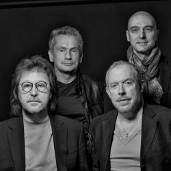 Обложка Машина времени - Однажды мир прогнётся под нас