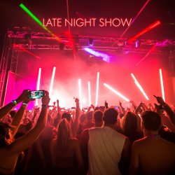 Обложка ONEIL feat. Aize - Late Night Show