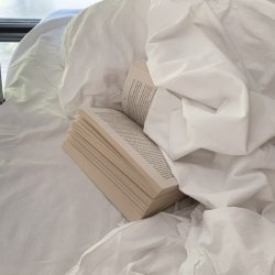 Обложка Женя і Катя - Розбиті частинки всередені