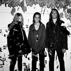 Обложка Salem - Bitchesburninup