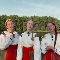 Обложка Тріо «Жоржини - Коло рiчки коло броду