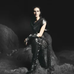 Обложка Laura Pausini - RITORNO AD AMARE