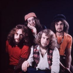 Обложка Jethro Tull - Moths