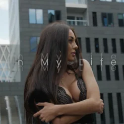 Обложка ELARIS & DUORUSH - In My Life
