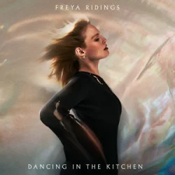 Обложка Freya Ridings - Dancing In The Kitchen