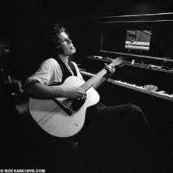 Обложка Tom Waits - Innocent When You Dream