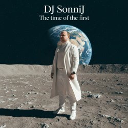 Обложка The time of the first