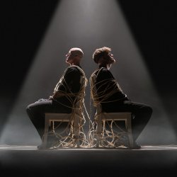 Ran-D & Vertile - Stuck In The Middle